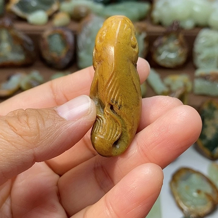 岫岩河磨玉（透闪石质玉）未镶嵌颈饰