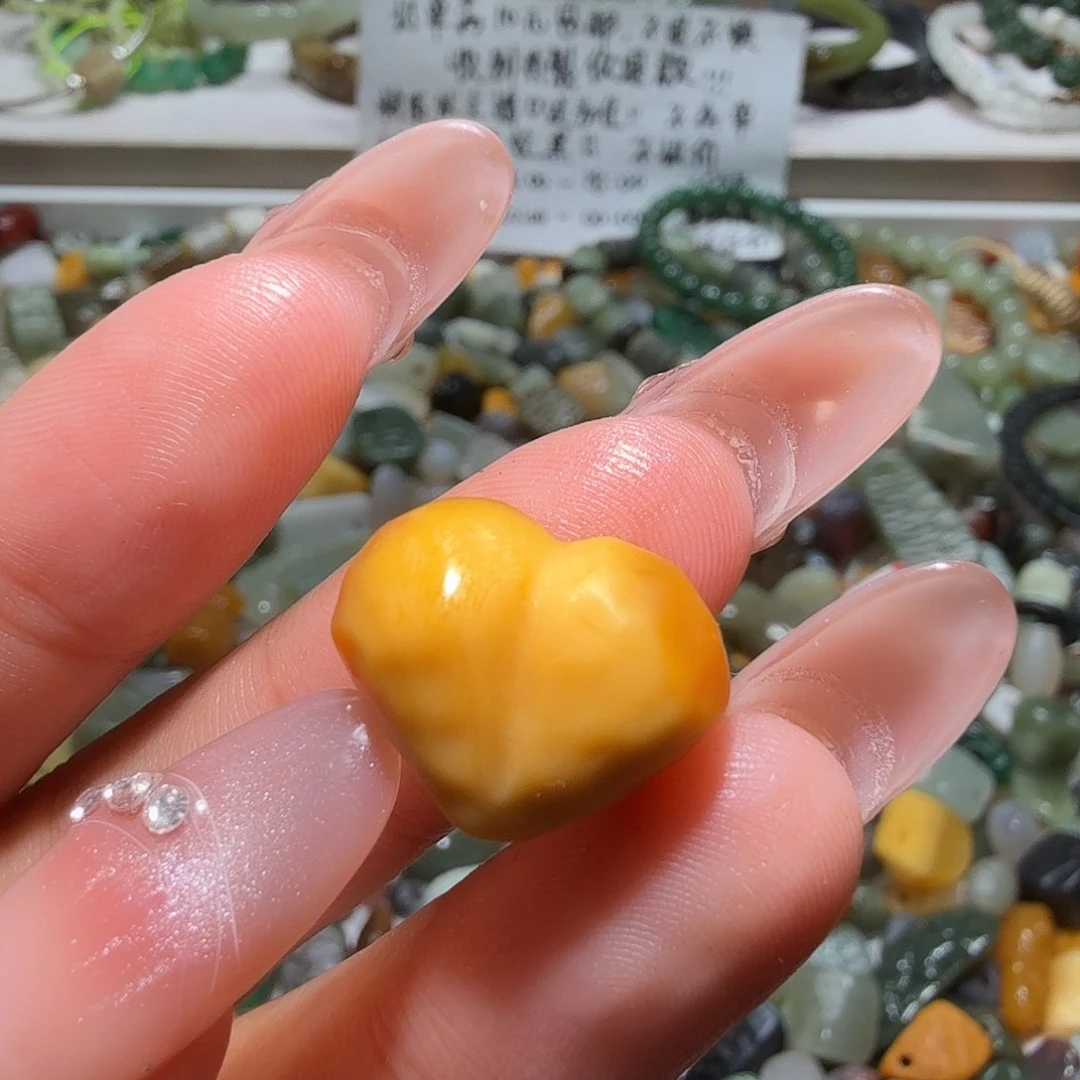 和田玉未镶嵌珠宝奇石