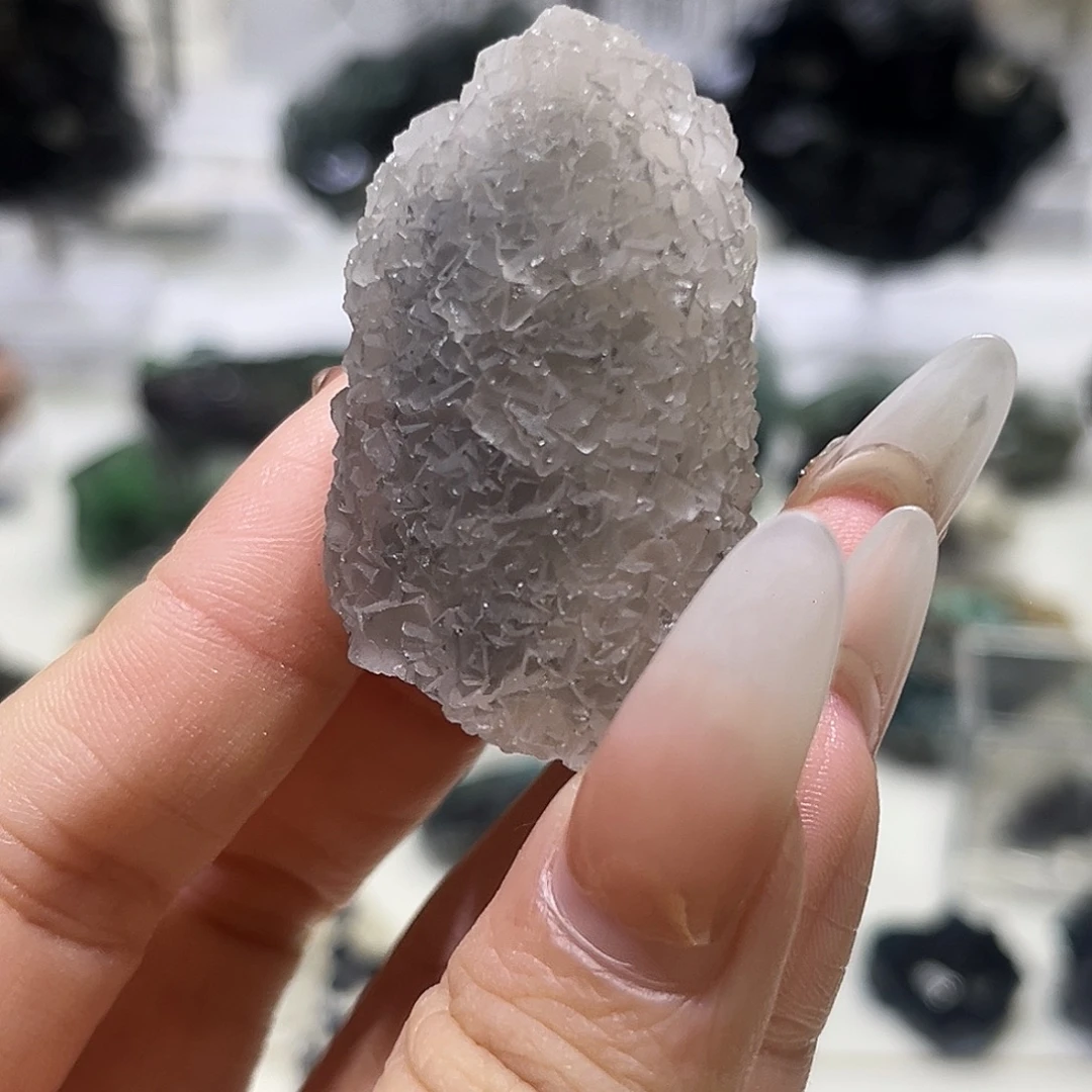 石材内蒙白透萤石水晶共生