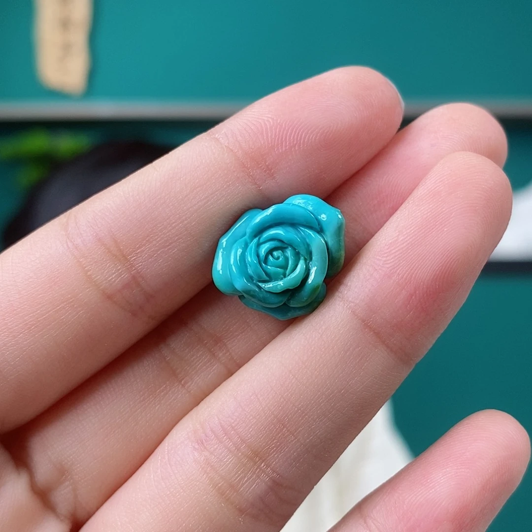 未镶嵌绿松石珠宝奇石