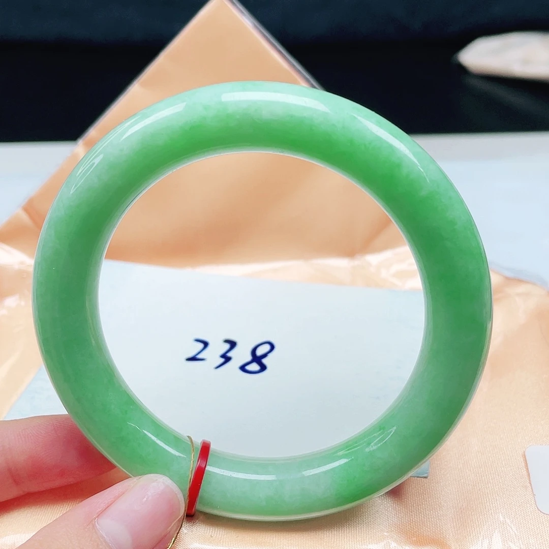 翡翠未镶嵌手镯（圆镯）胖圆57.5