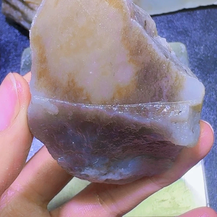未镶嵌和田玉（糖玉）珠宝半成品