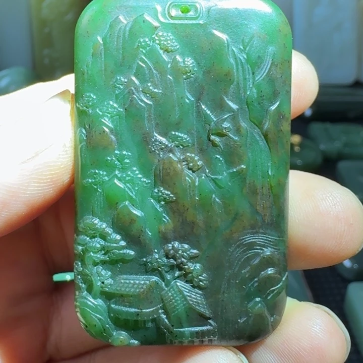 颈饰未镶嵌和田玉老红皮山水牌