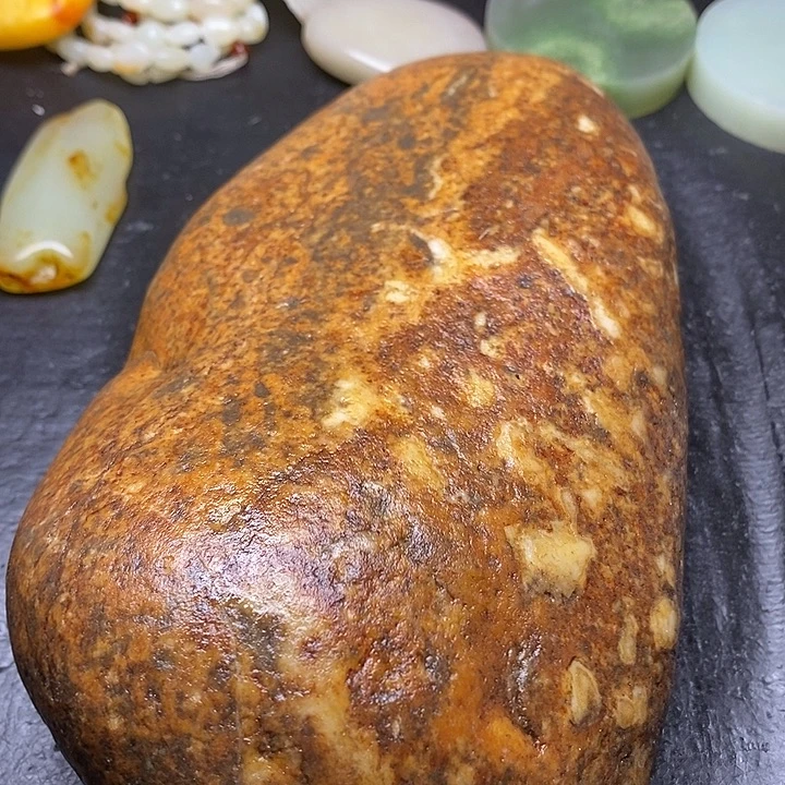未镶嵌和田玉摆件