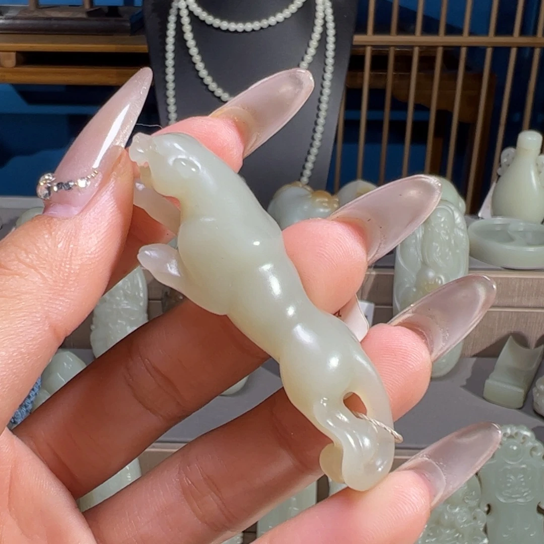 和田玉（糖玉）未镶嵌颈饰