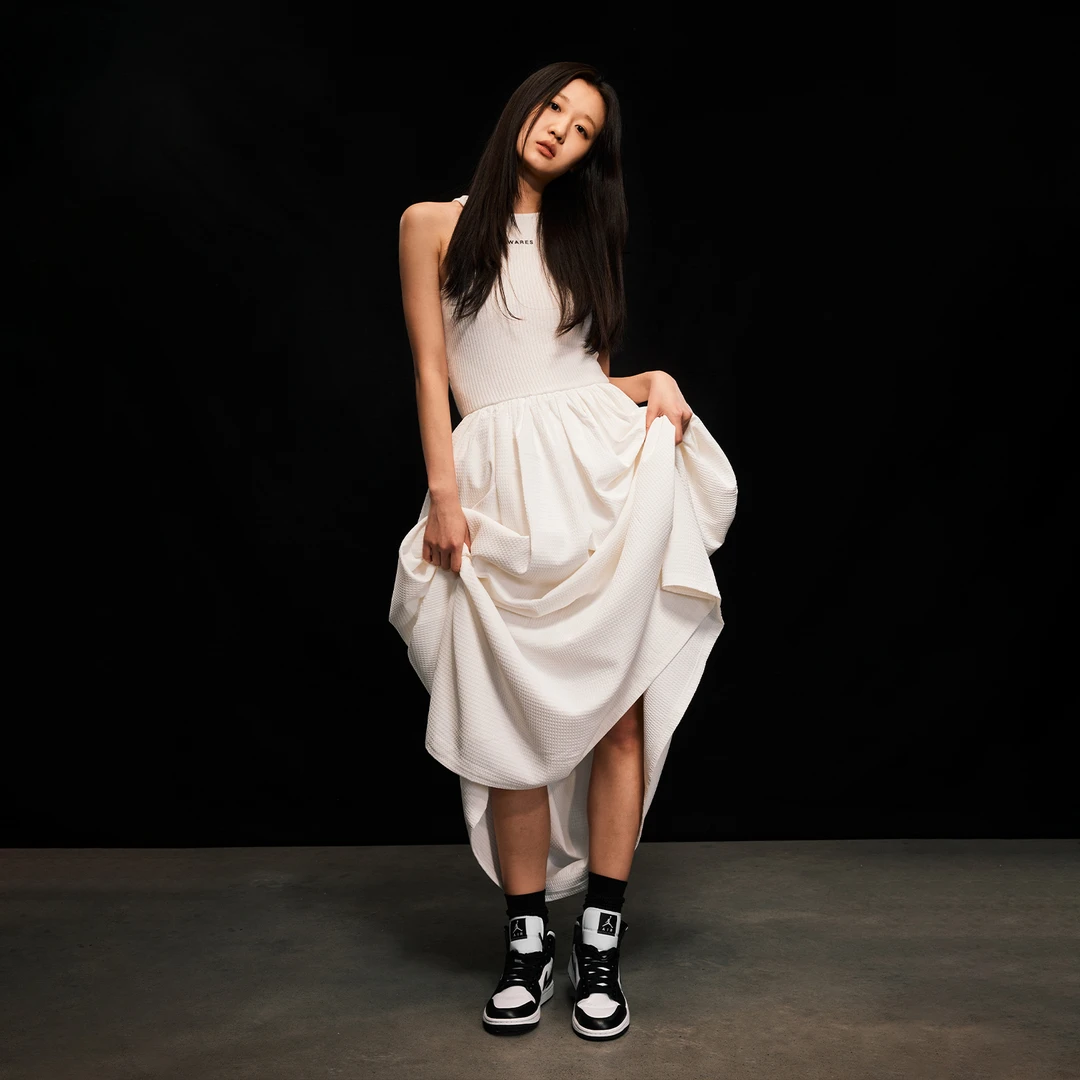 Unawares. WARDROBE系列 针织背心拼接华夫格连衣长裙