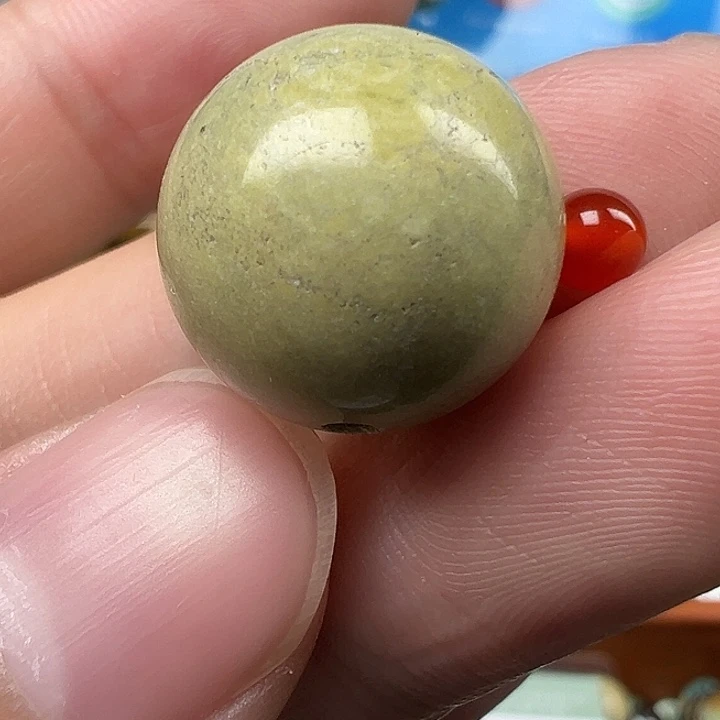 未镶嵌配饰南红玛瑙卡16