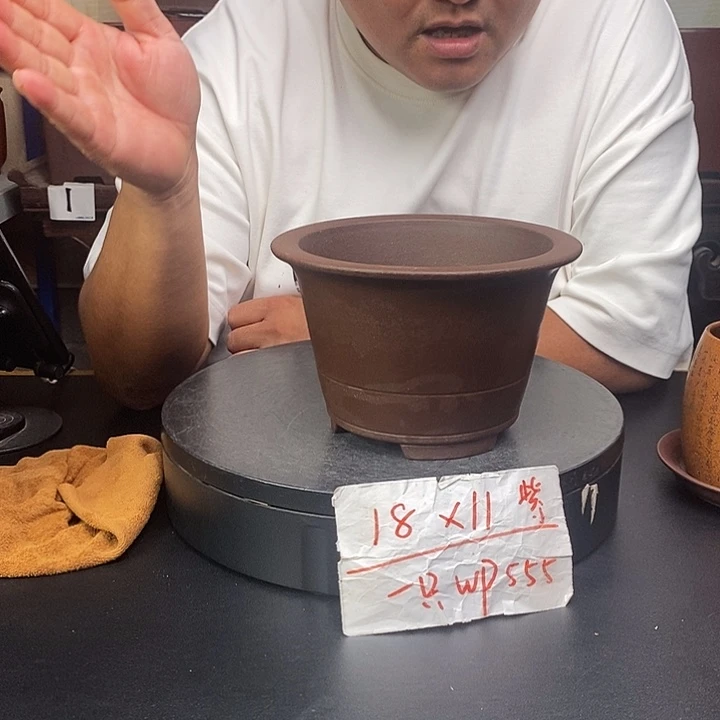 紫砂花盆货号一只WP555