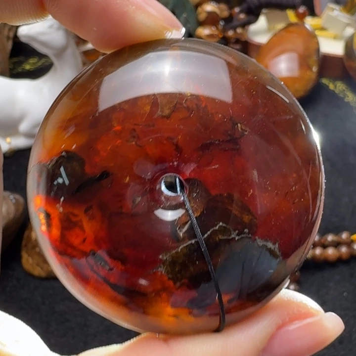 琥珀未镶嵌珠宝奇石红蜜雨花植物意境平安扣（27.68克