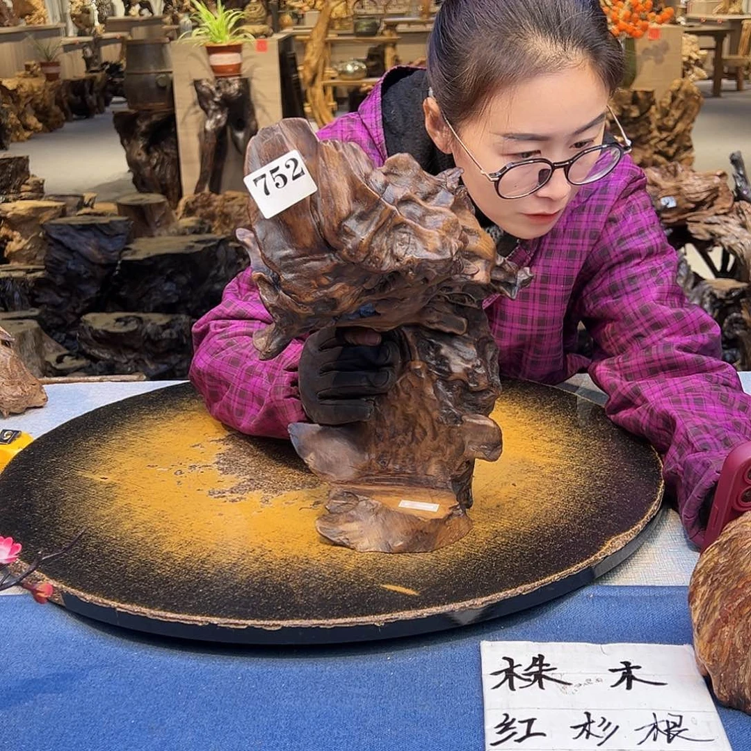 人***。木752cvbkllljhvcbj