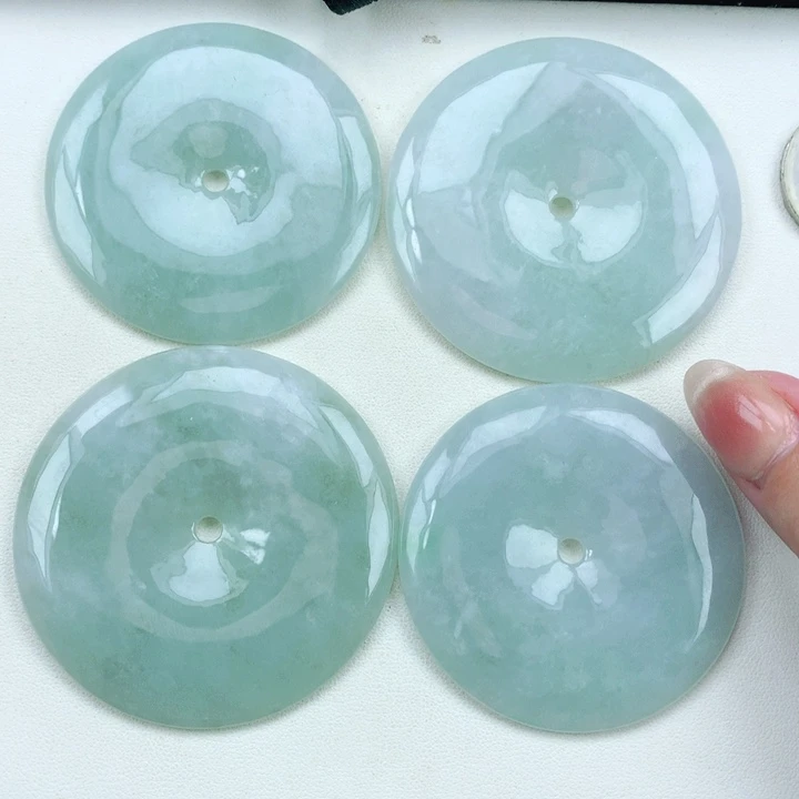 翡翠未镶嵌颈饰多样性发其1