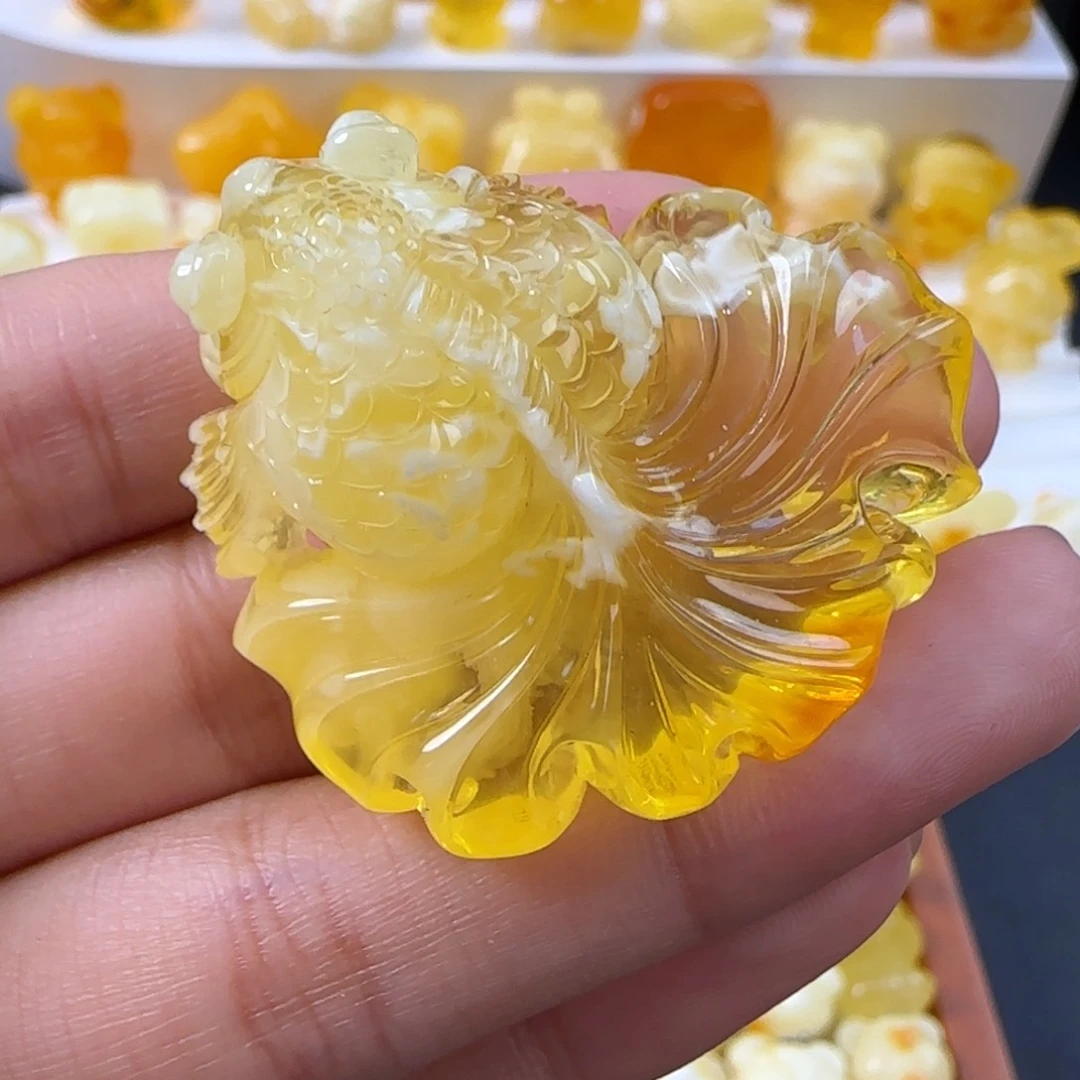 琥珀未镶嵌珠宝奇石