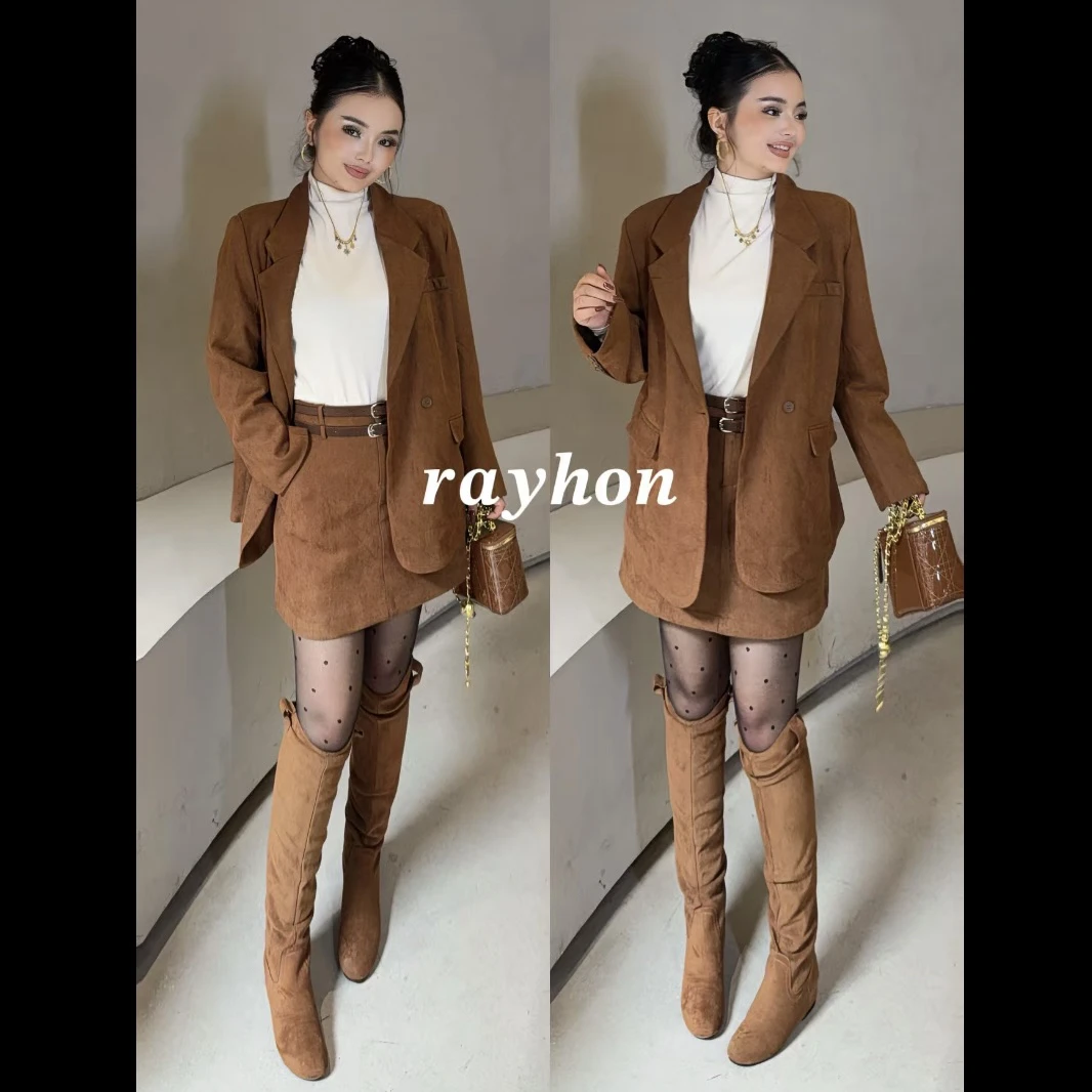 LA新款一套冬季欧棉绒加棉加厚保暖显瘦西装领外套搭配半身短裙