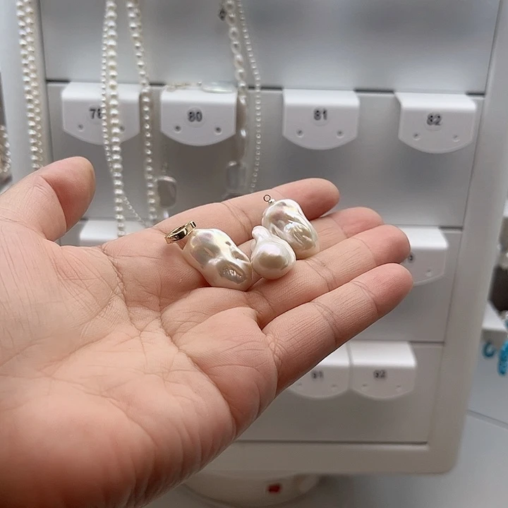银S925镶嵌耳饰淡水珍珠