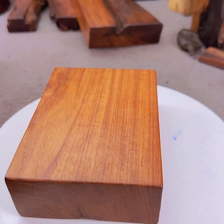 大果紫檀（缅甸花梨）小*