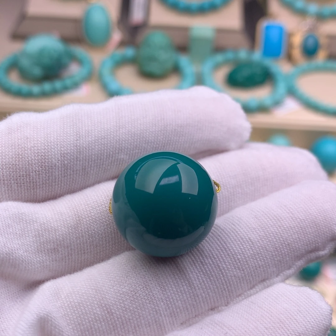 绿松石未镶嵌珠宝奇石19.7