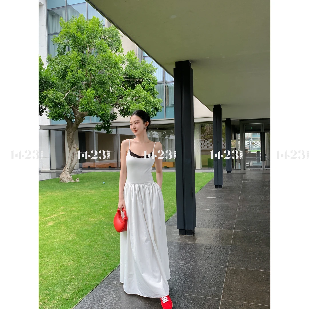 1423【假期出逃】小众温柔U领拼接收腰气质轻奢高级感连衣裙