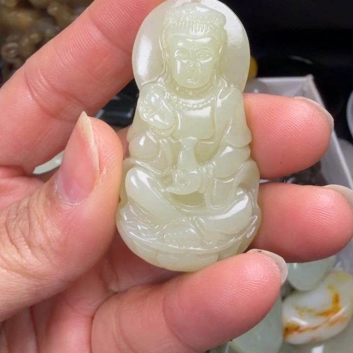 和田玉未镶嵌珠宝奇石