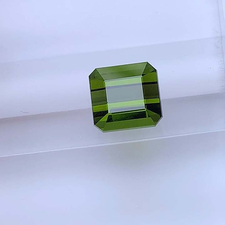 碧玺珠宝半成品未镶嵌2.28克拉