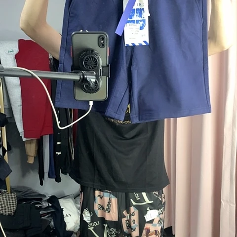 130斤左右穿短裤