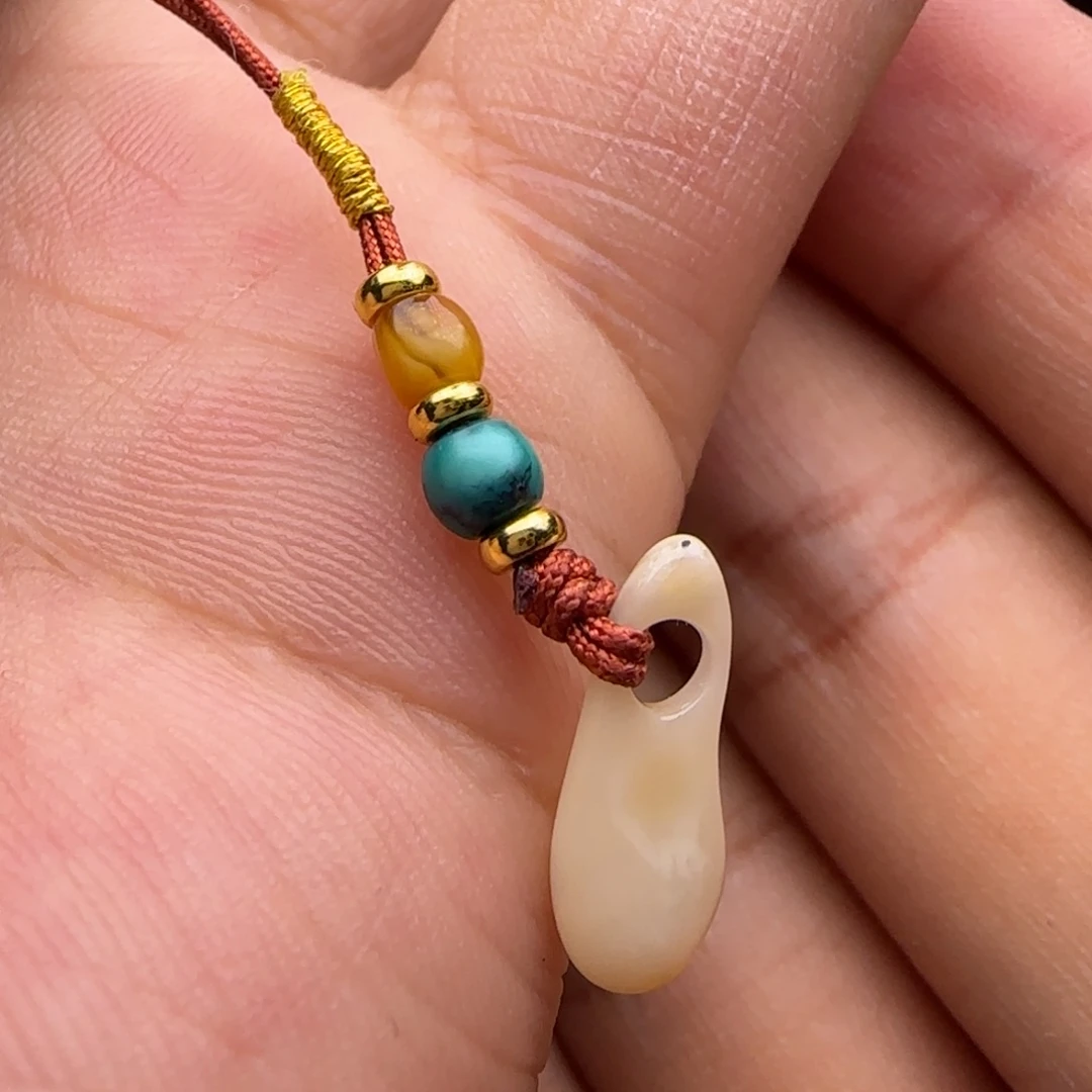 鹿骨手串/手链ugivvivjjvjv