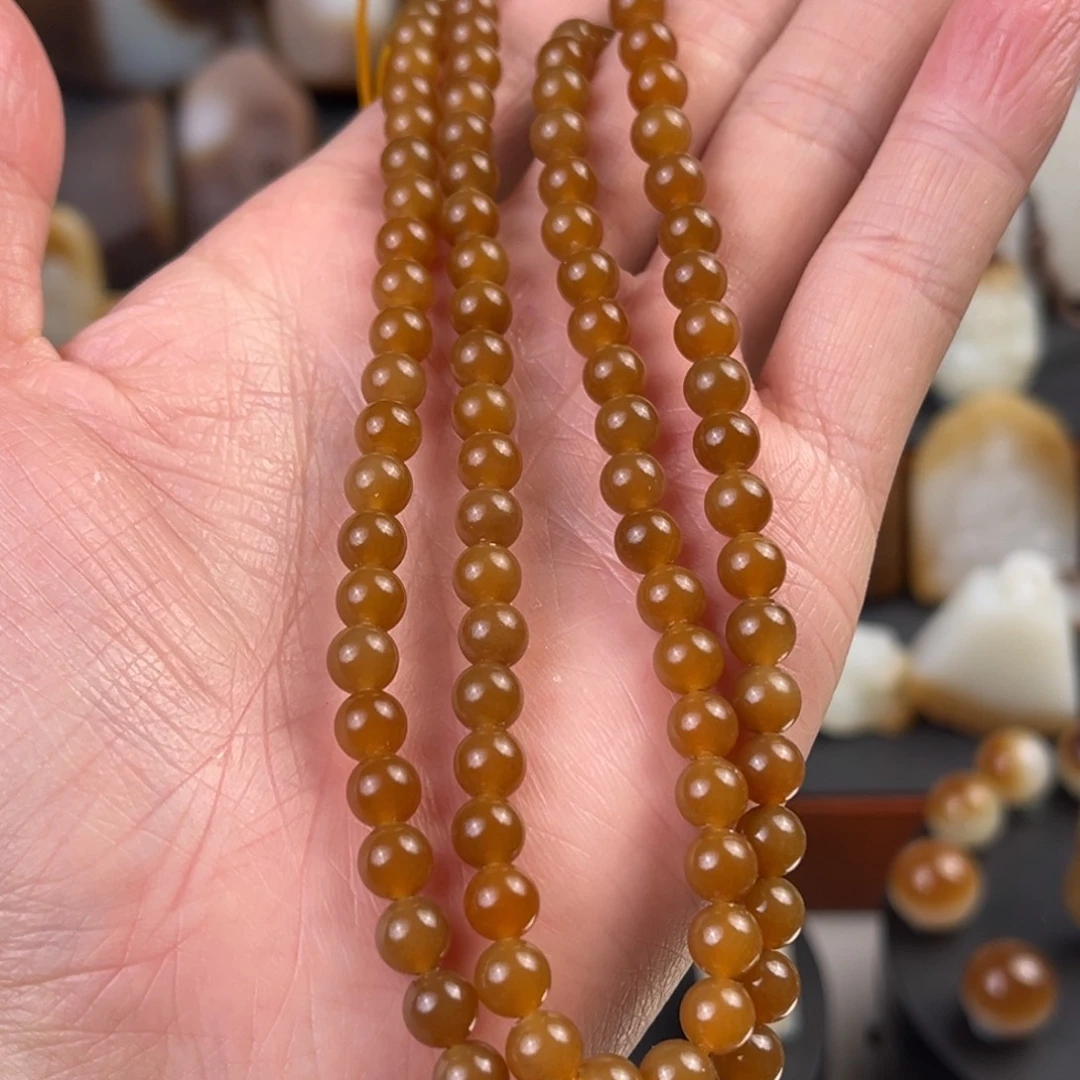 和田玉（糖玉）未镶嵌颈饰