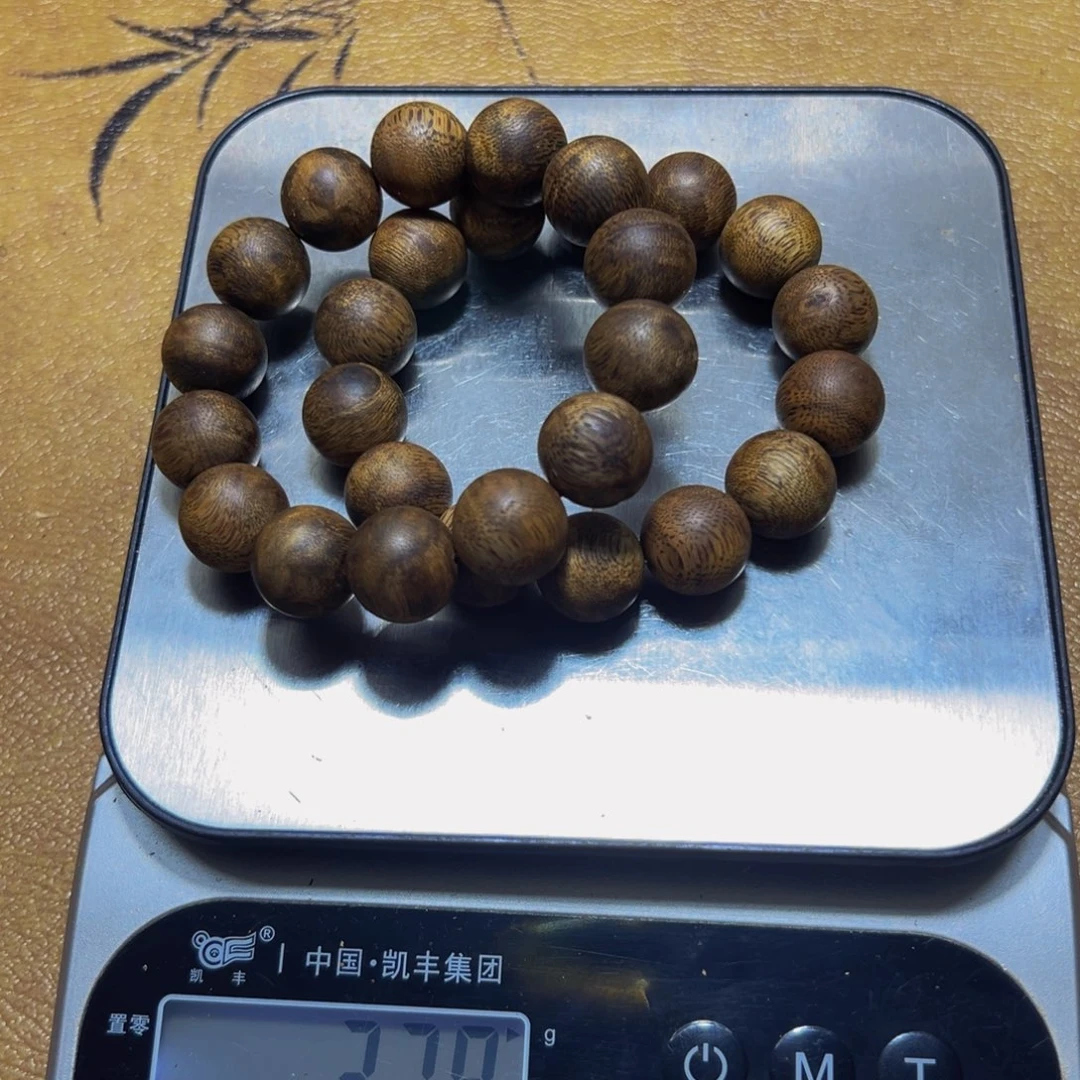 公***哥沉香沉香碎屑老料2条