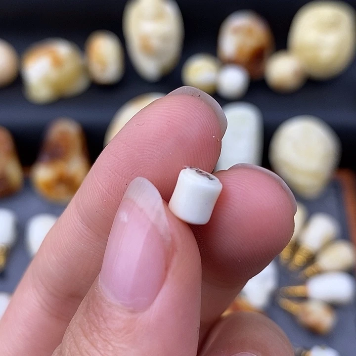 琥珀未镶嵌裸石6线束c674