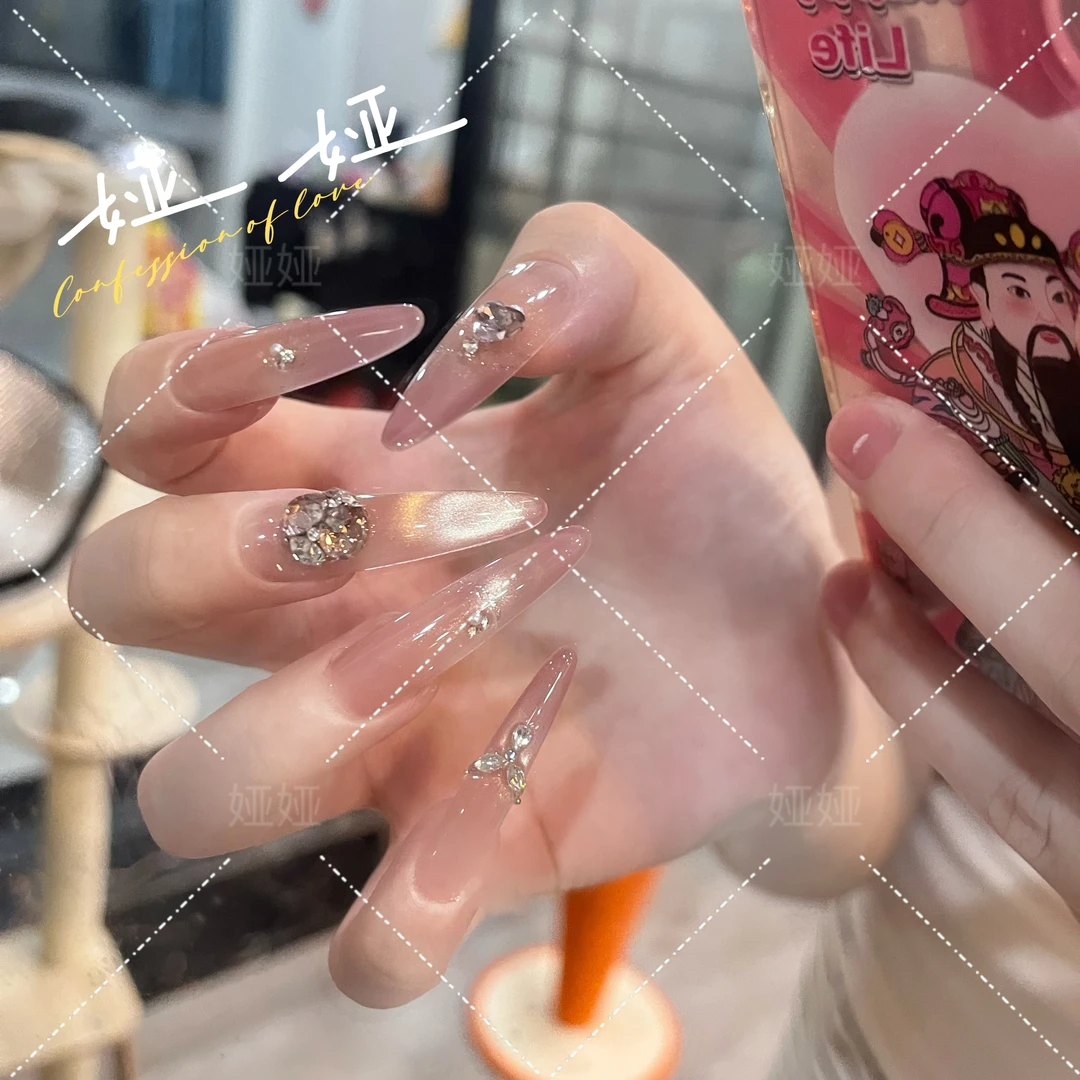 【玫瑰之语】纯手工温柔杏色猫眼细闪显白可拆卸穿戴甲