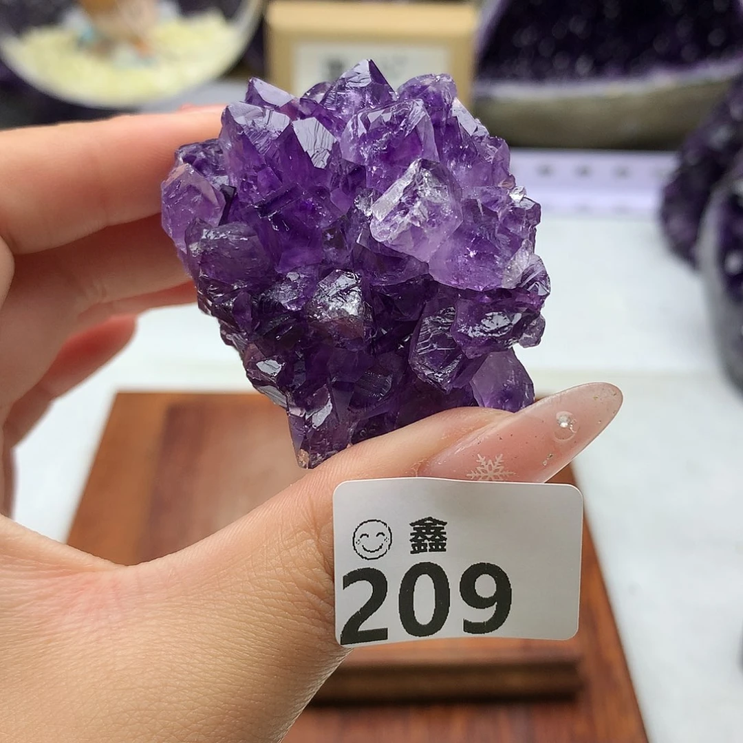 未镶嵌大型摆件（非配饰）水晶