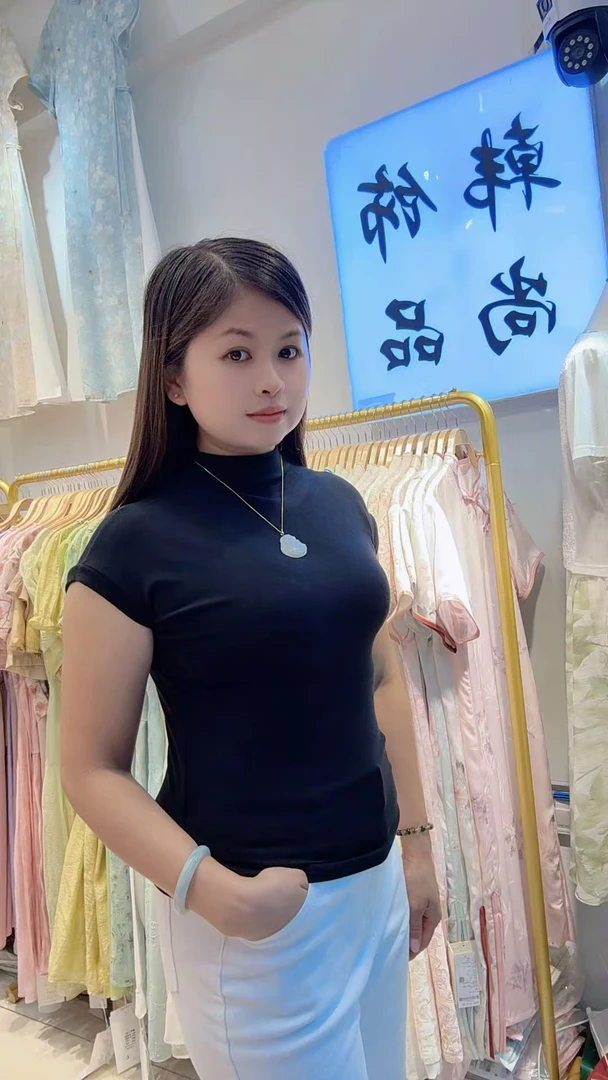 时尚高弹半高领短袖百搭夏季显瘦T恤