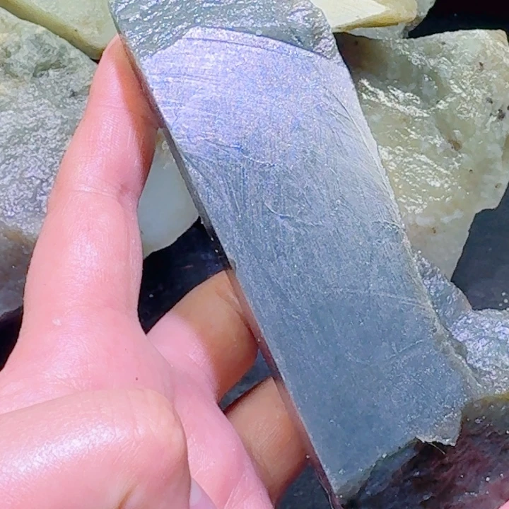 和田玉未镶嵌珠宝半成品