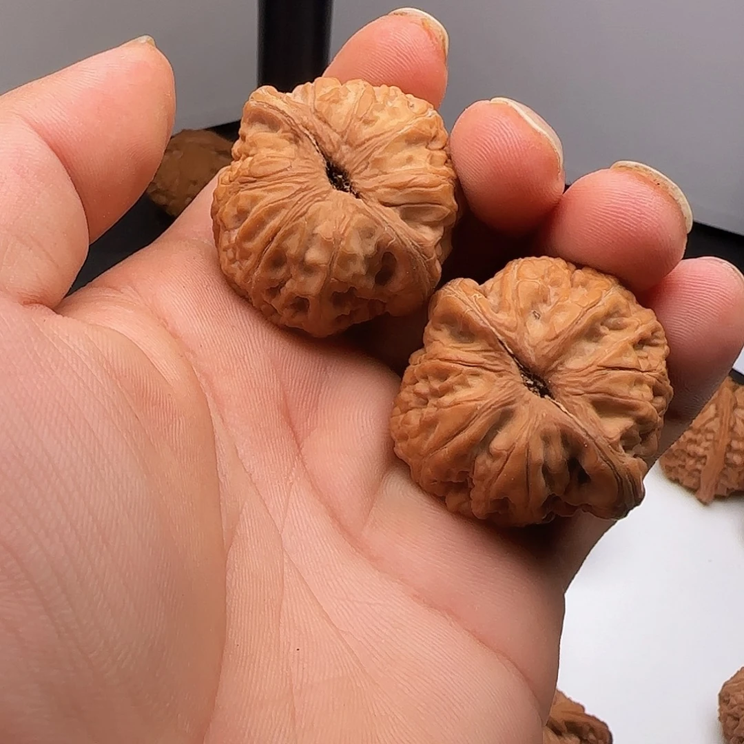 ღ***࿐文玩核桃吊坠00011元宝元宝