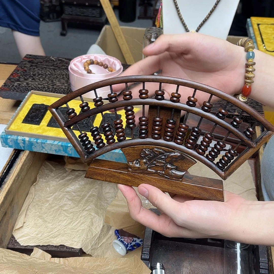 大叶紫檀（黑酸枝木类）