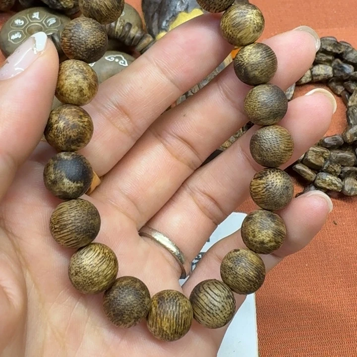 大叶紫檀（黑酸枝木类）