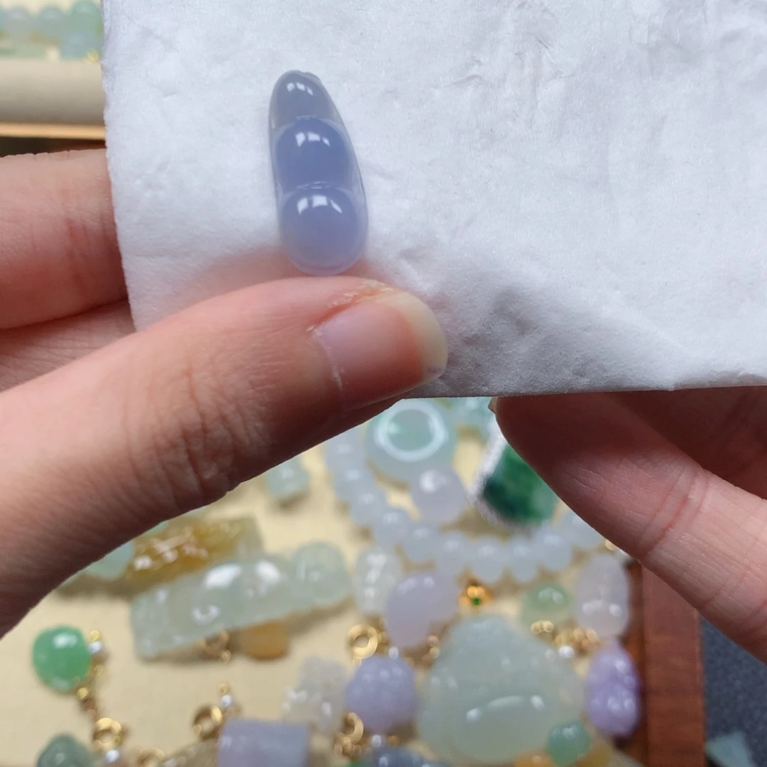 颈饰未镶嵌翡翠闪