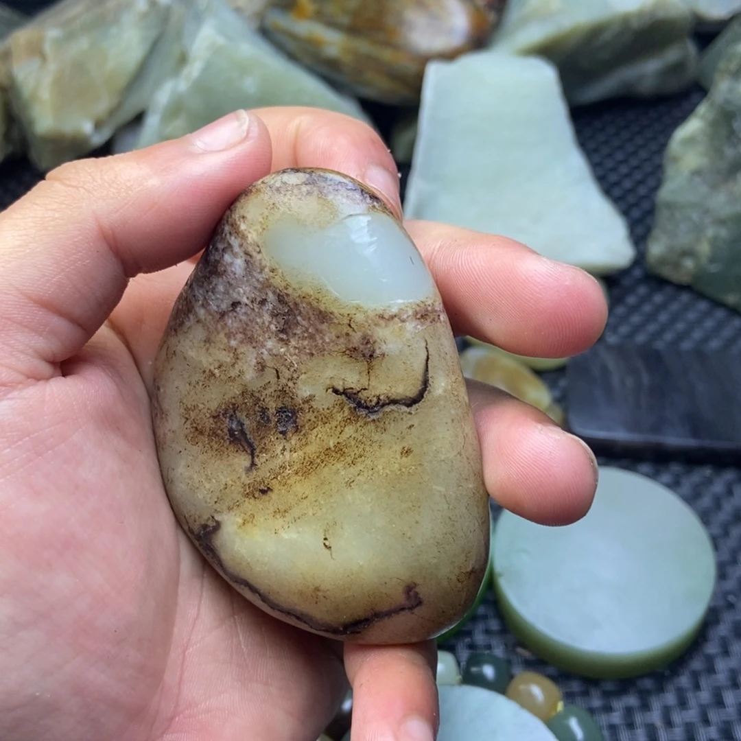 和田玉和田玉未镶嵌丹***哒