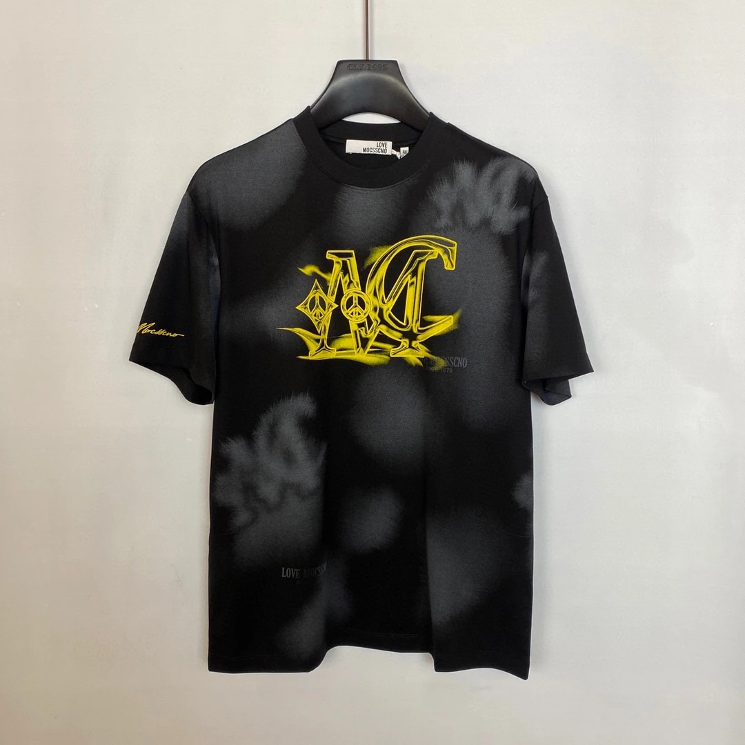 MOCSSCNO/曼斯凯奴  休闲时尚经典黑色圆领T恤 MS2521YT004