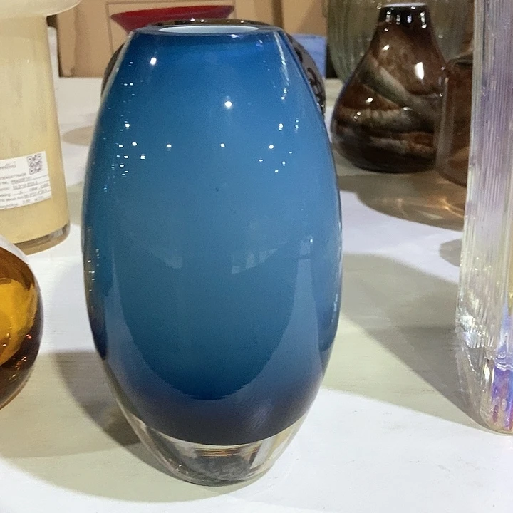 琉璃高17厘米花瓶