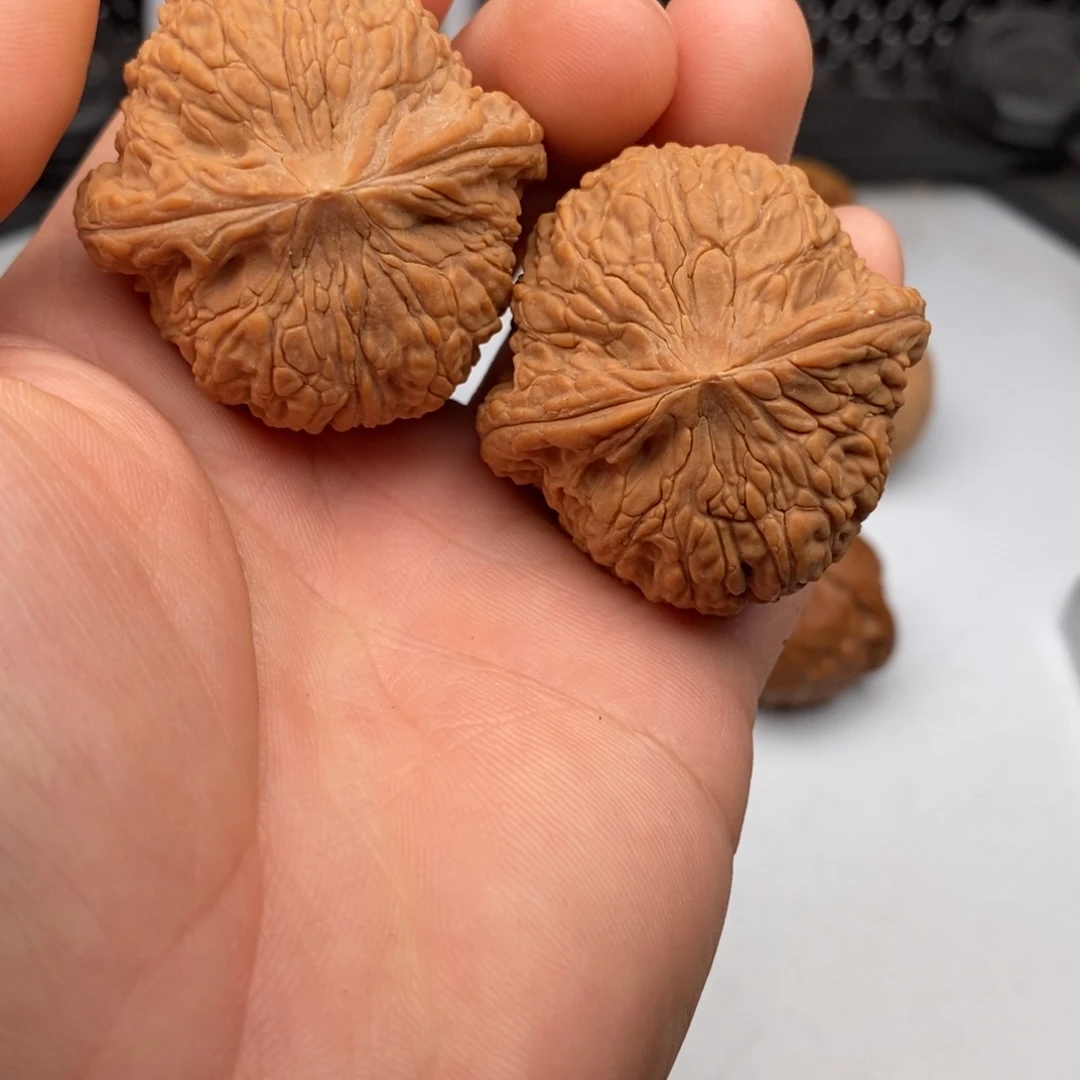 把件文玩核桃42泥鳅背