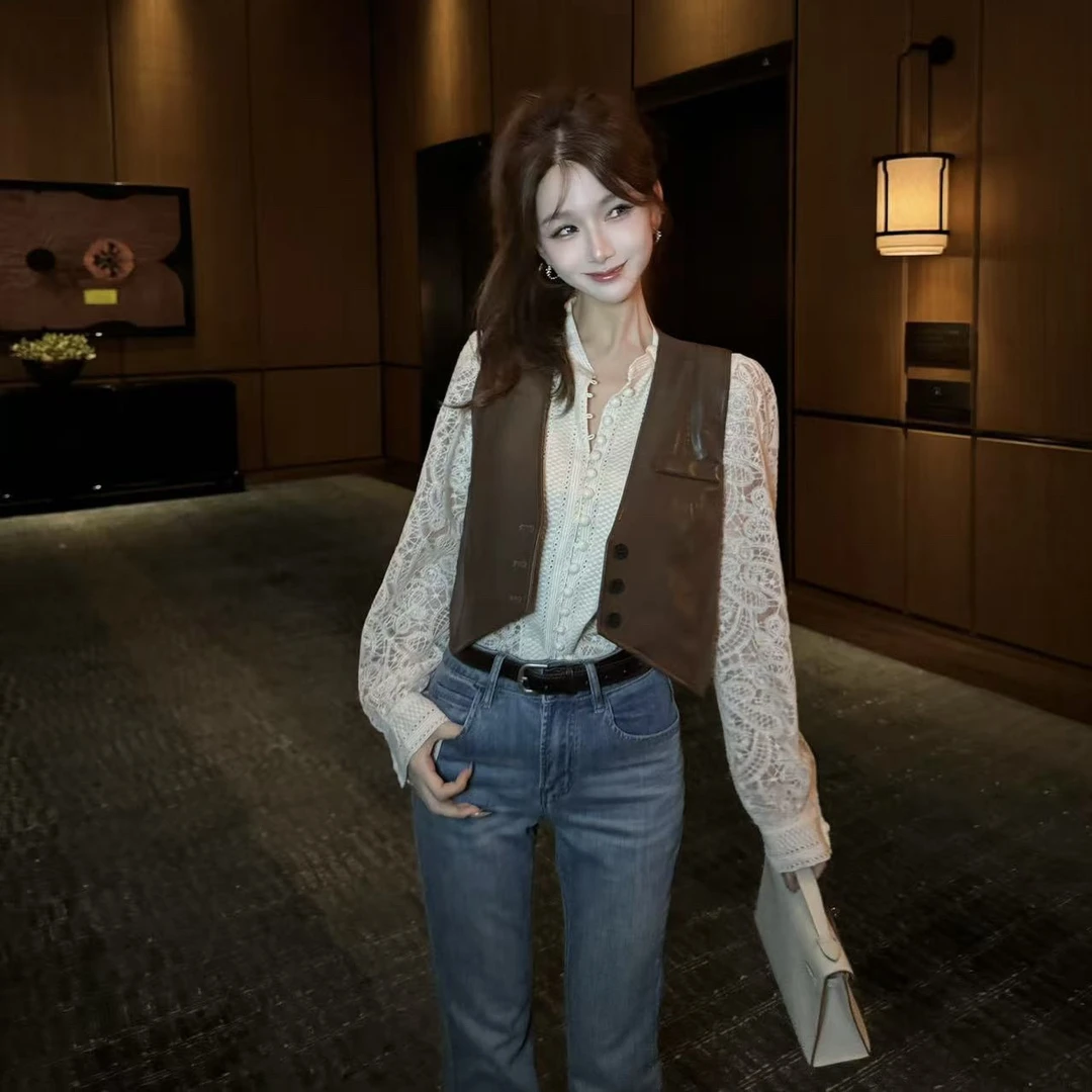 复古叠穿时尚新款PU皮马甲外套#白色镂空长袖开衫修身气质蕾丝衫