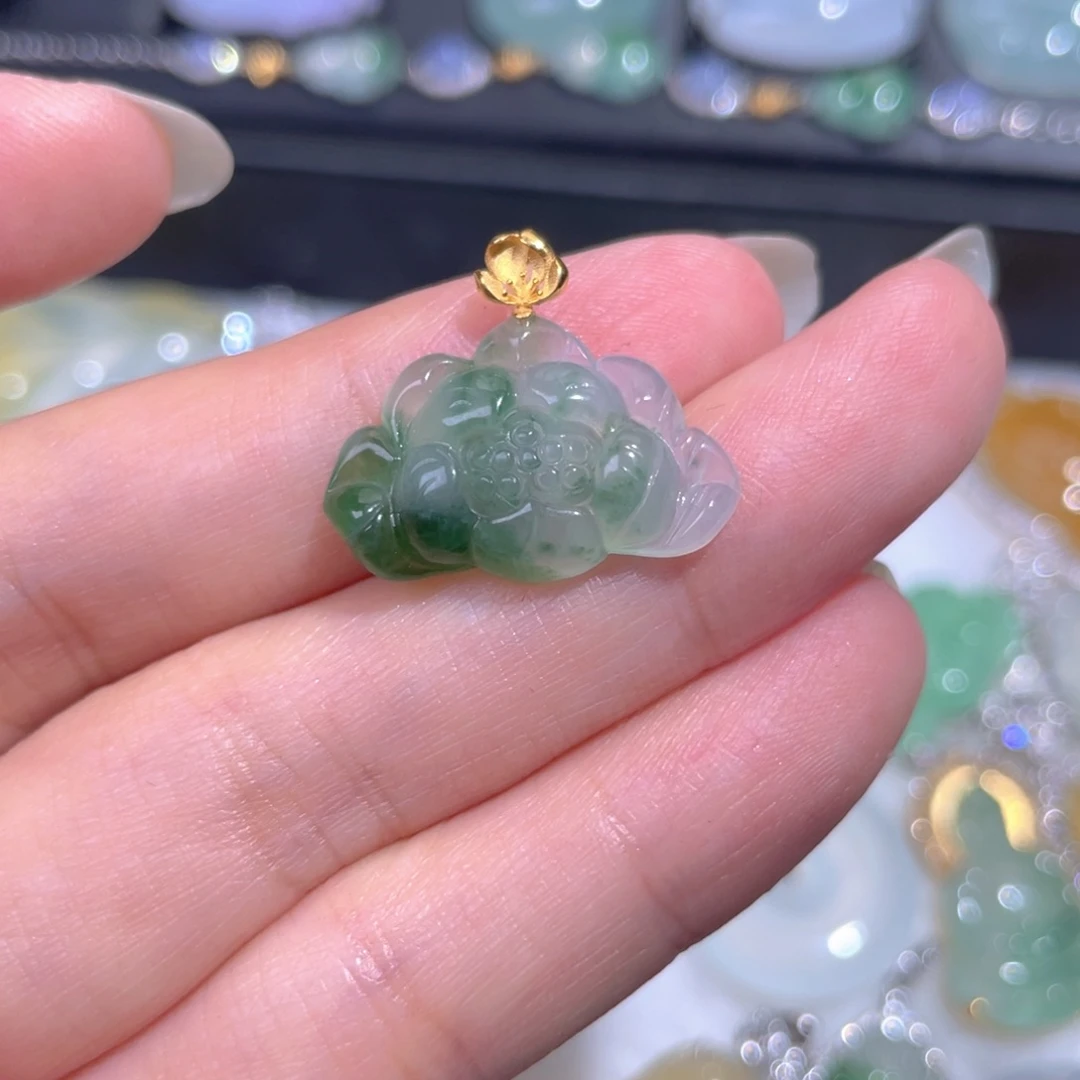 颈饰18K金镶嵌翡翠翡翠