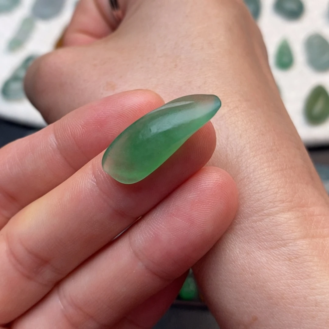 定制翡翠未镶嵌随行