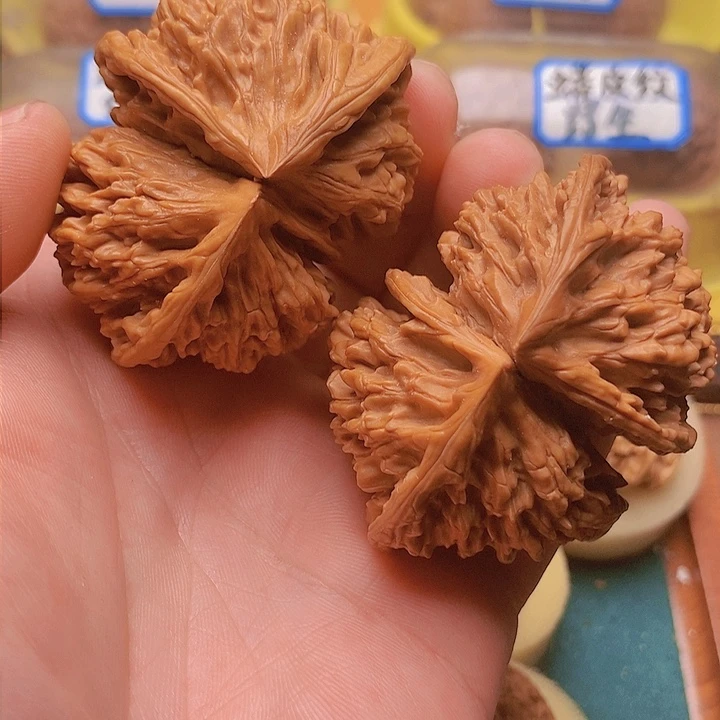 文玩核桃把件58全品官帽四棱连体