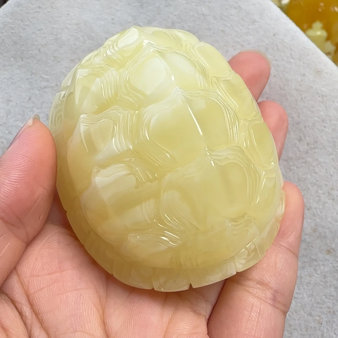 蜜蜡未镶嵌珠宝奇石