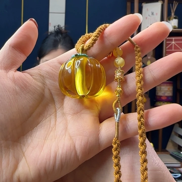 蜜蜡吊坠(赠链)未镶嵌