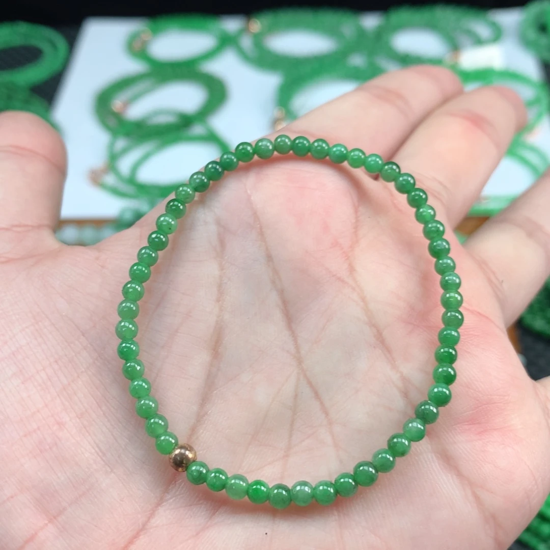 翡翠手链未镶嵌翡翠