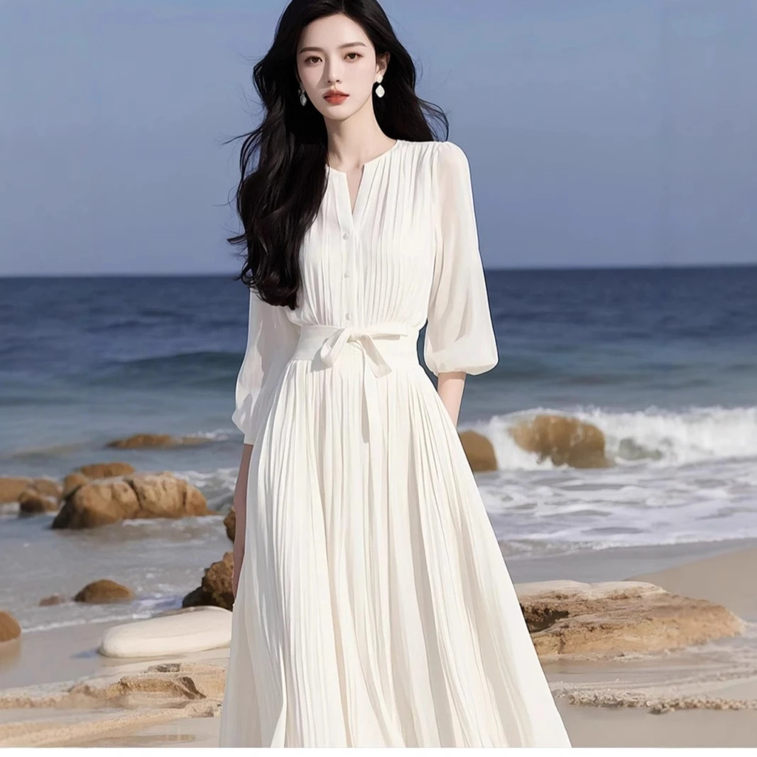 2025春夏法式名媛气质女神范高级感大方得体温柔风白色雪纺连衣裙