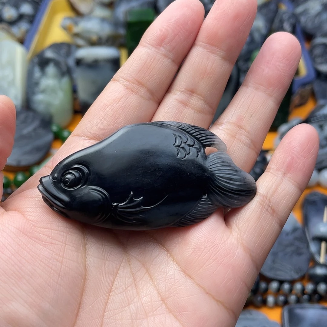 饺***毛和田玉未镶嵌颈饰