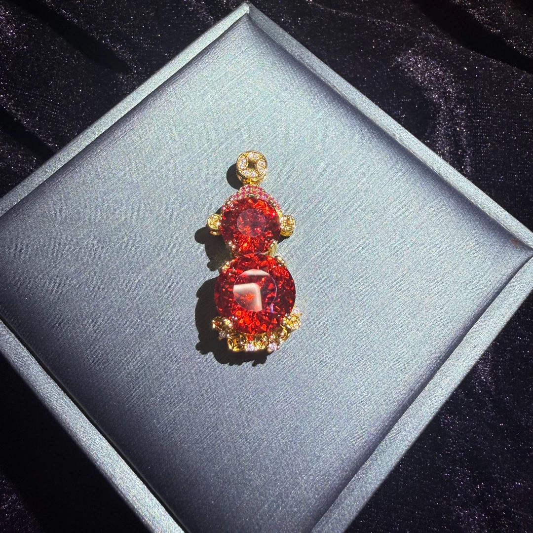 【高级定制】收藏级轻奢时尚设计吊坠40290728